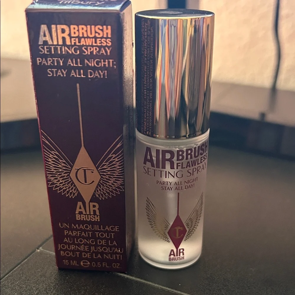 Charlotte Tilbury Airbrush Flawless Setting Spray - Picture 2 of 3